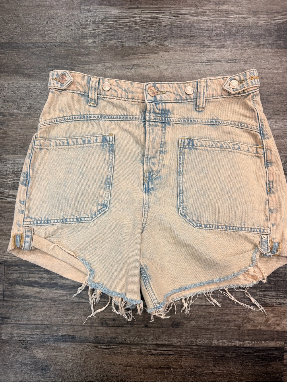 Free People We The Free Cream Bleached Light Wash Blue Denim Cutoffs Size 29